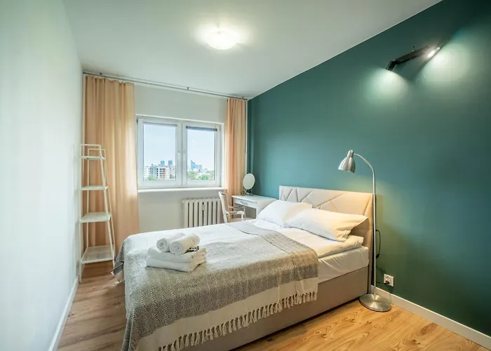 Spacious Apartment In Wola By Ecru Wwa91