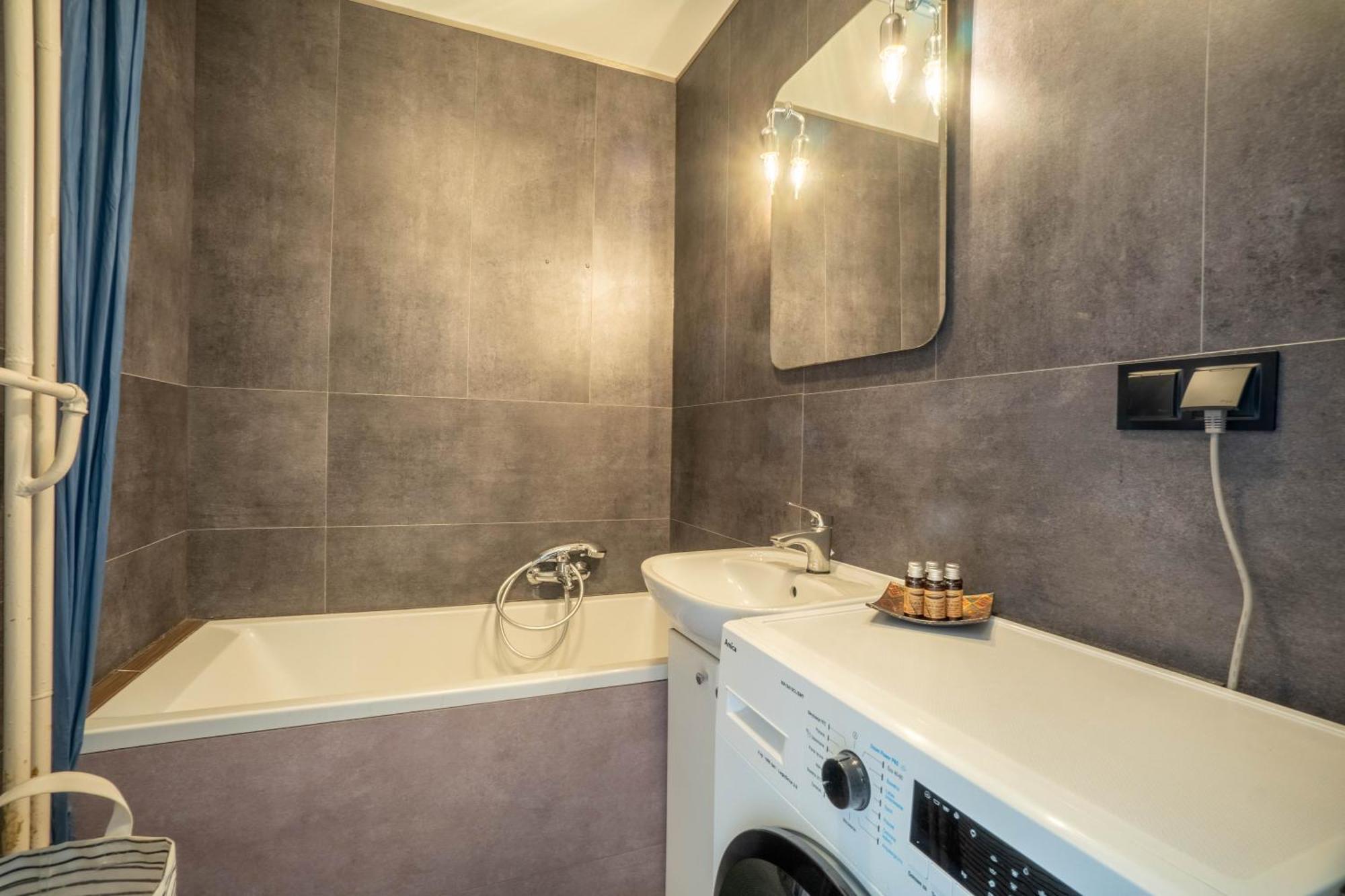 Spacious In Wola By Ecru Wwa91 Apartament *